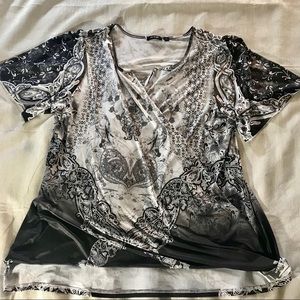 {APT. 9} 1X BLACK WHITE BLOUSE SILKY FEELING